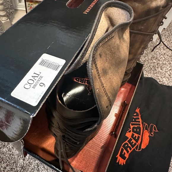 Freebird Bronze Coal  Lace-Up Boots - Picture 4 of 7